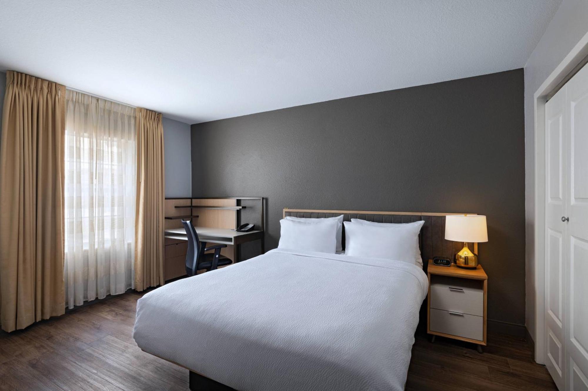 Towneplace Suites By Marriott Baton Rouge South Exterior foto